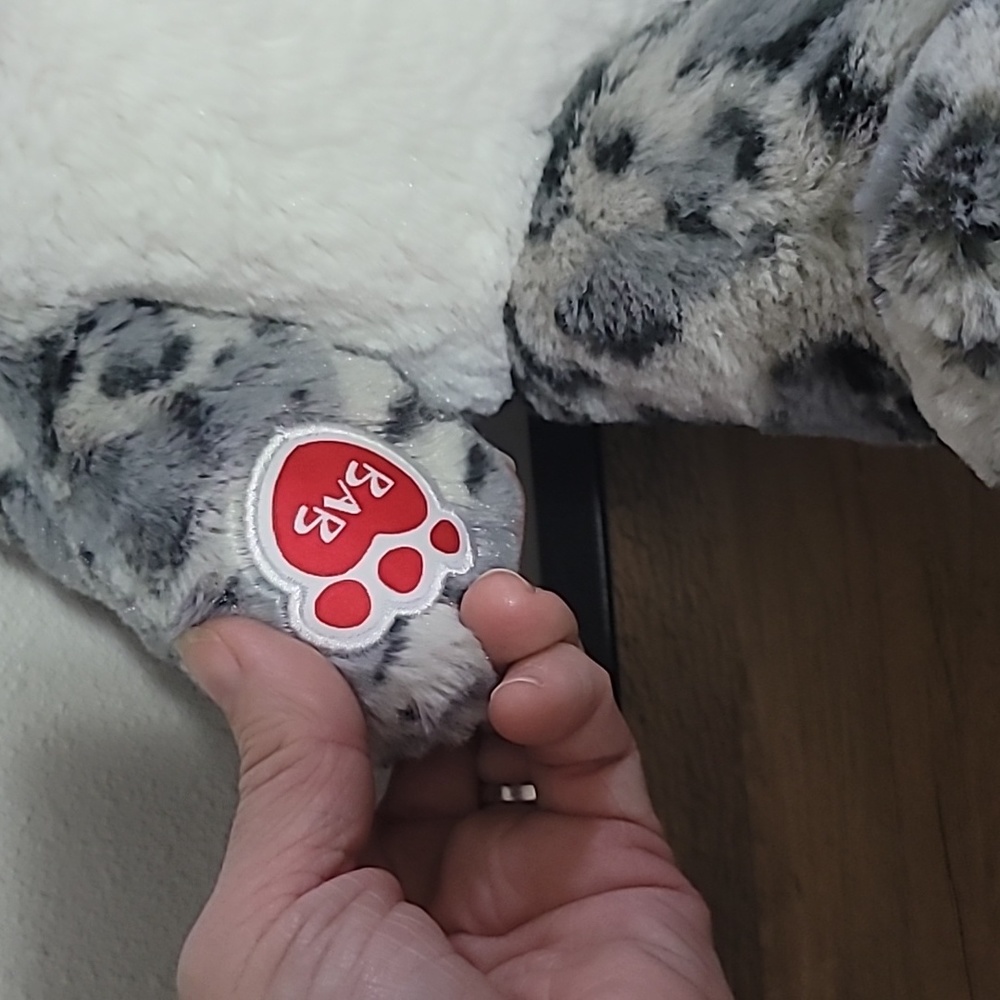 Snow Leopard B.A.B. - Picture 3 of 3